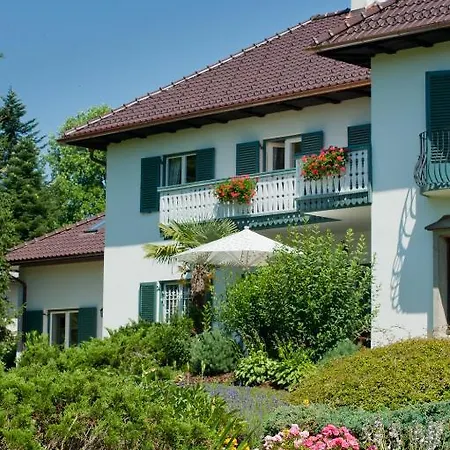 Konstanze 3*
