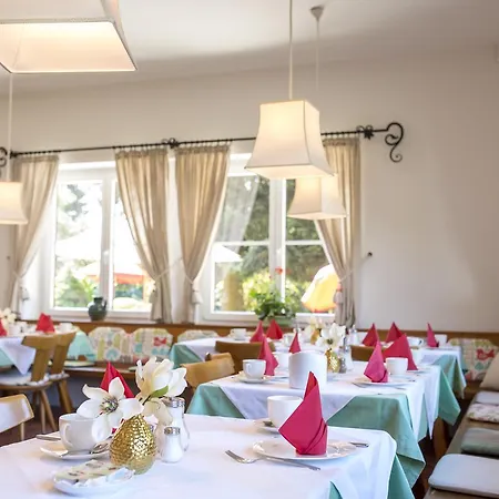 Konstanze Hotel 3*